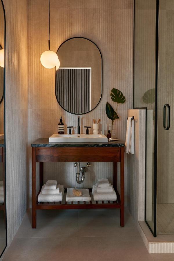 Archway Hotel Residence Филаделфия Екстериор снимка